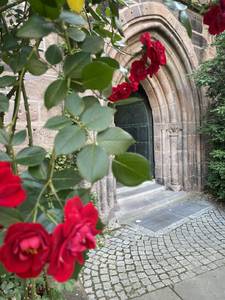 Die Kirchentagsbesucherinnen und -besucher erwarteten viele spannende Veranstaltungen auf dem DEKT 2023 in Nürnberg